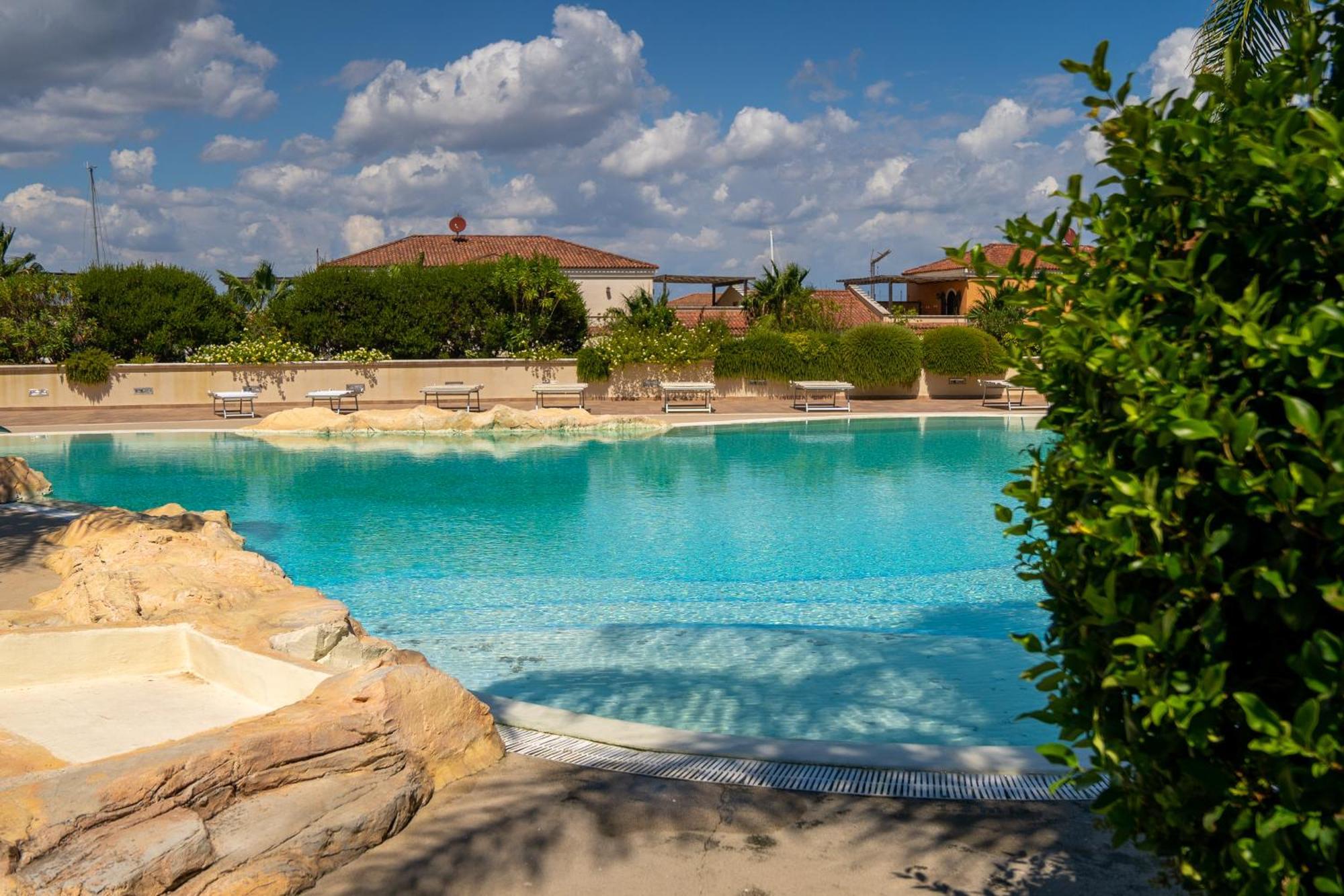 Marinagri Greenblu Hotel Поликоро Екстериор снимка